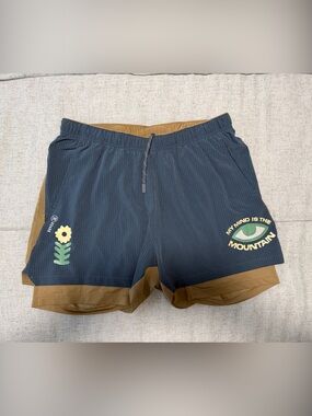 Roark Navy and Tan Two-Tone Athletic Shorts with Graphic Detail